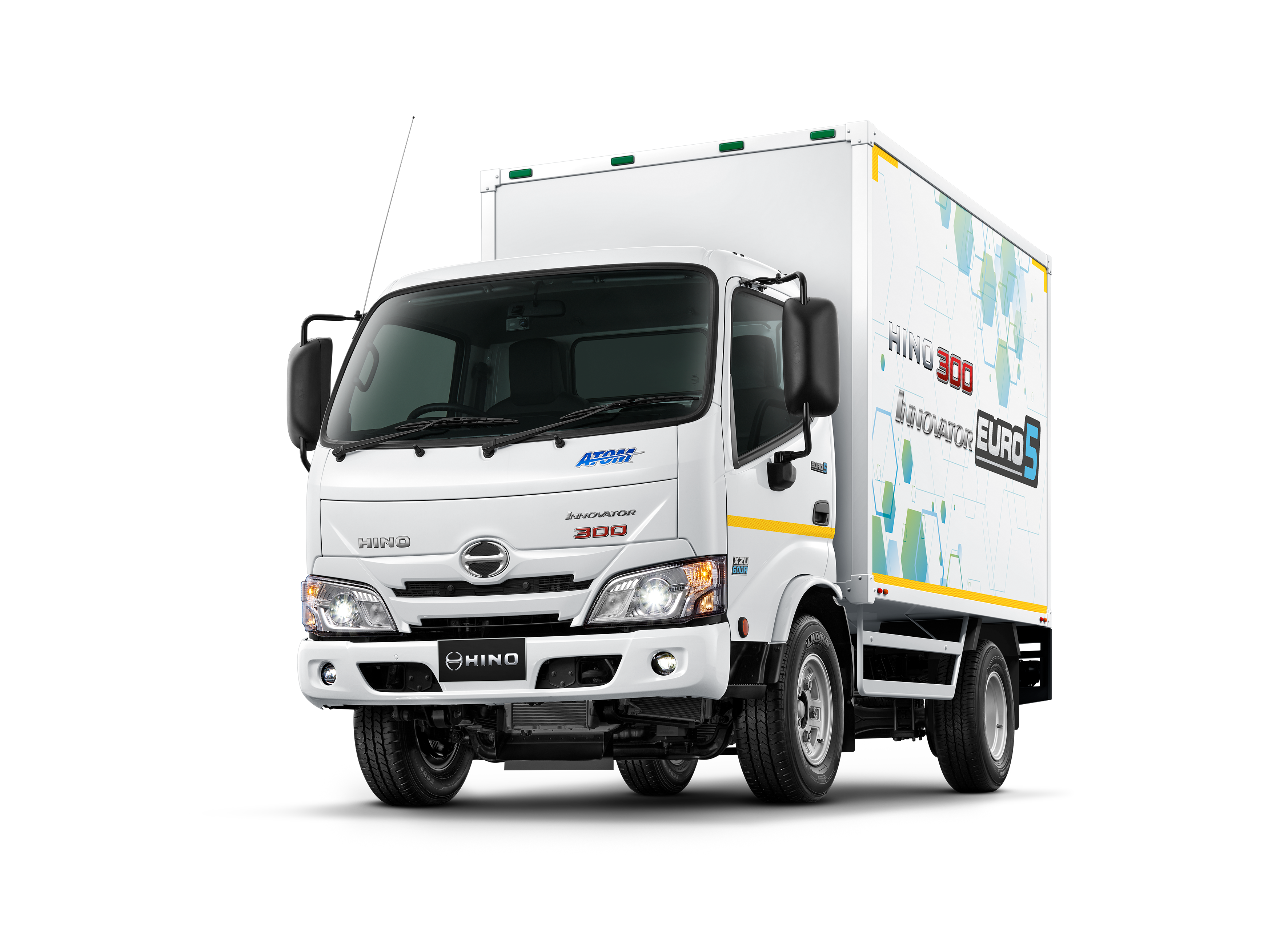 Hino 300 XZU (4W)